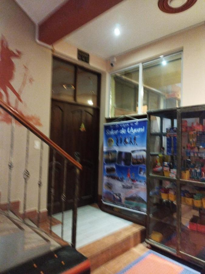 לינה וארוחת בוקר Uyuni Hostal Yokoso מראה חיצוני תמונה